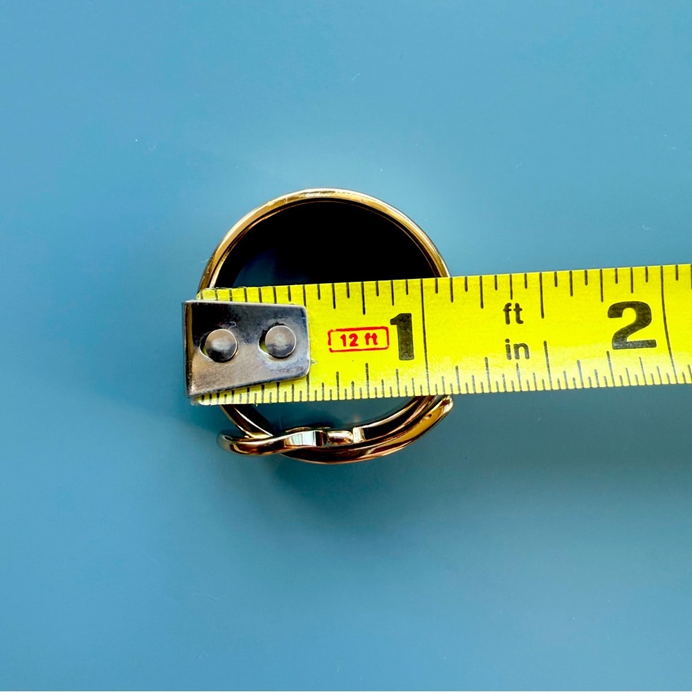 Salvatore Ferragamo SCARF RING, Authentic, Belt design, gold. - Picture 8 of 8